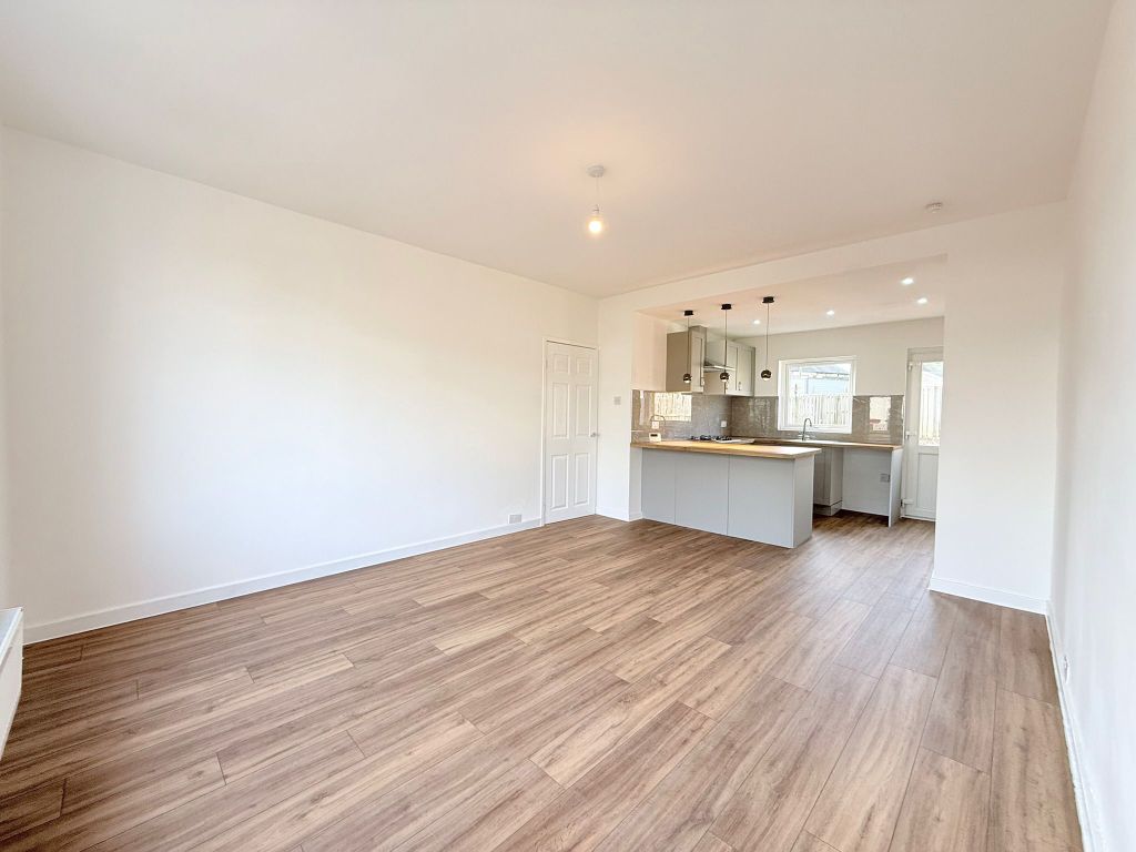 Property photo 2 of 29