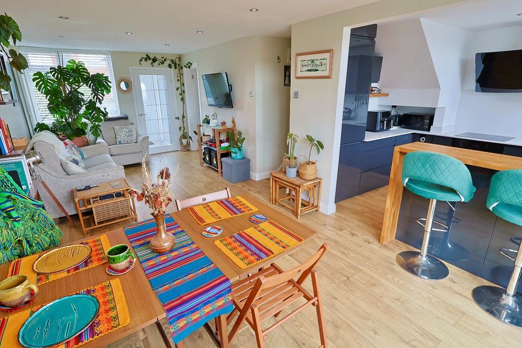 Property photo 3 of 22 Open Plan Living