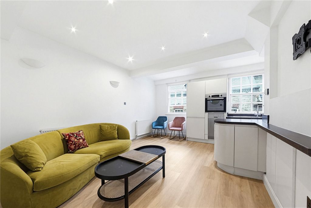 Property photo 1 of 9 Picture No. 21