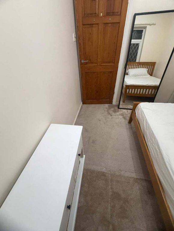 Property photo 2 of 3