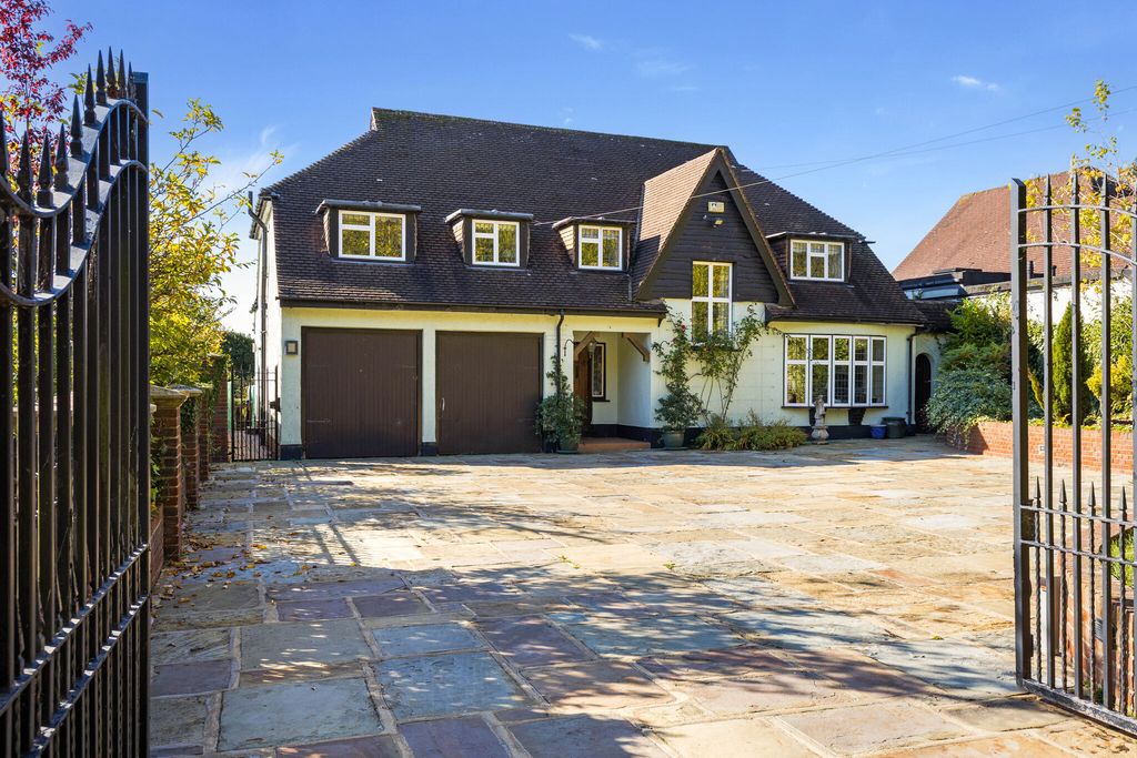 Property photo 1 of 14