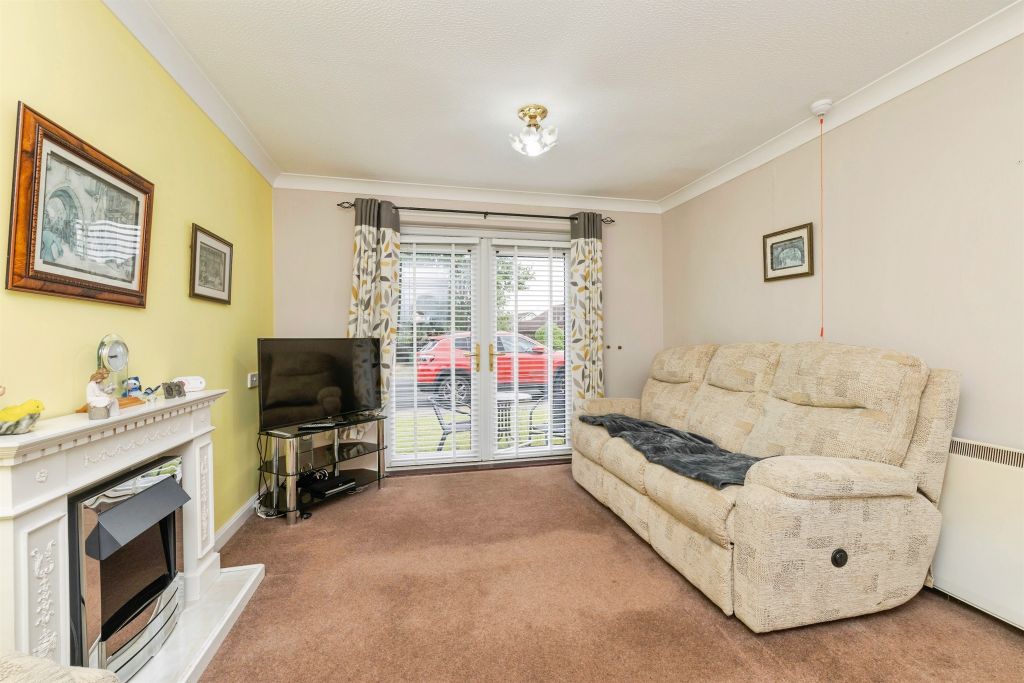 Property photo 3 of 14