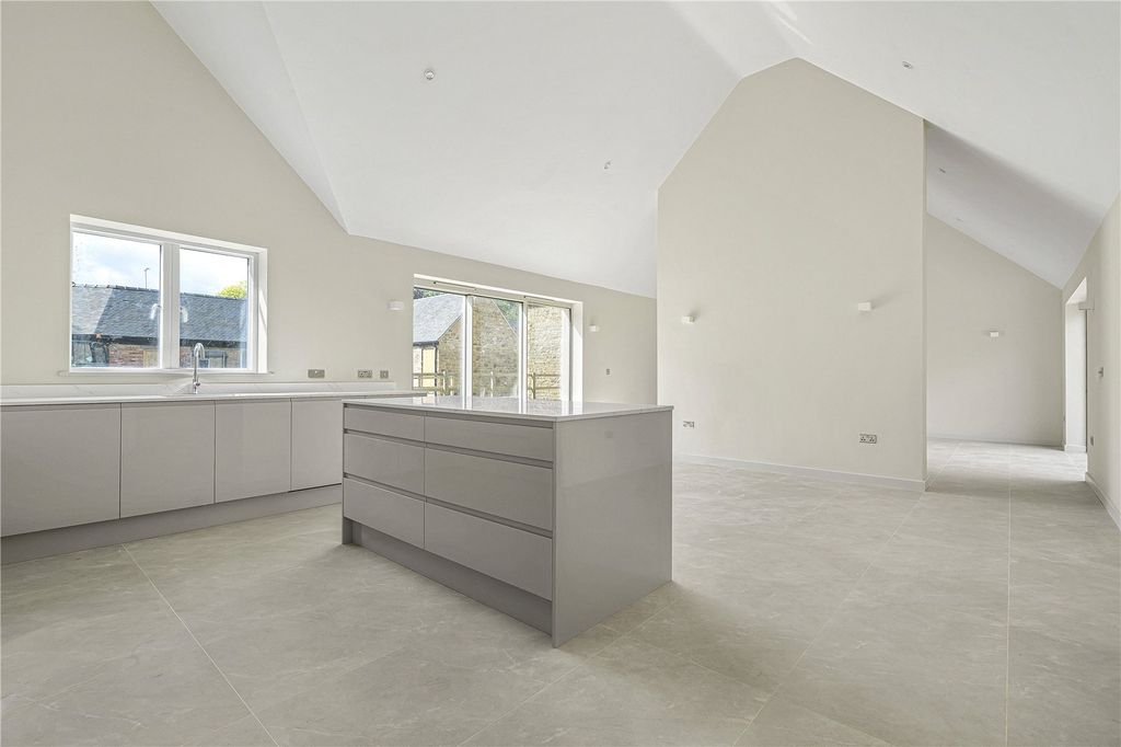 Property photo 3 of 12 Open Plan Living