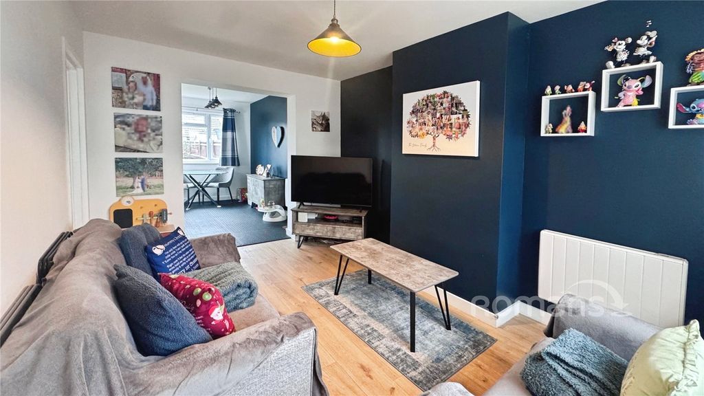 Property photo 2 of 16 Picture No. 26