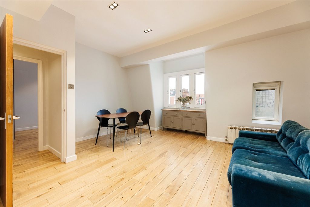 Property photo 2 of 7 Picture No. 03