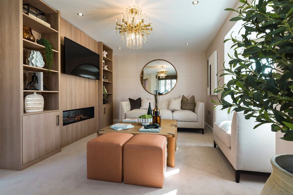 Property photo 2 of 7 Living Area