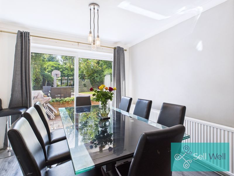 Property photo 3 of 32 Dining