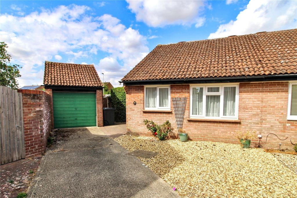 Property photo 1 of 12 Frontage