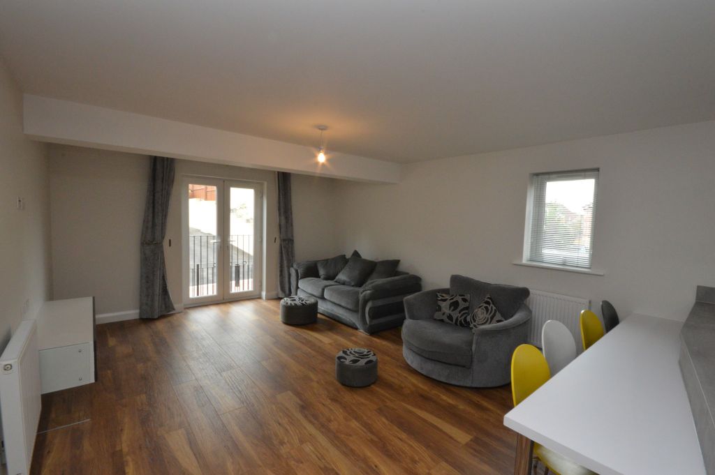 Property photo 2 of 9 39F Hunt Street Loun