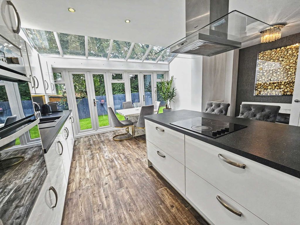 Property photo 1 of 29 Living Kitchen Diner