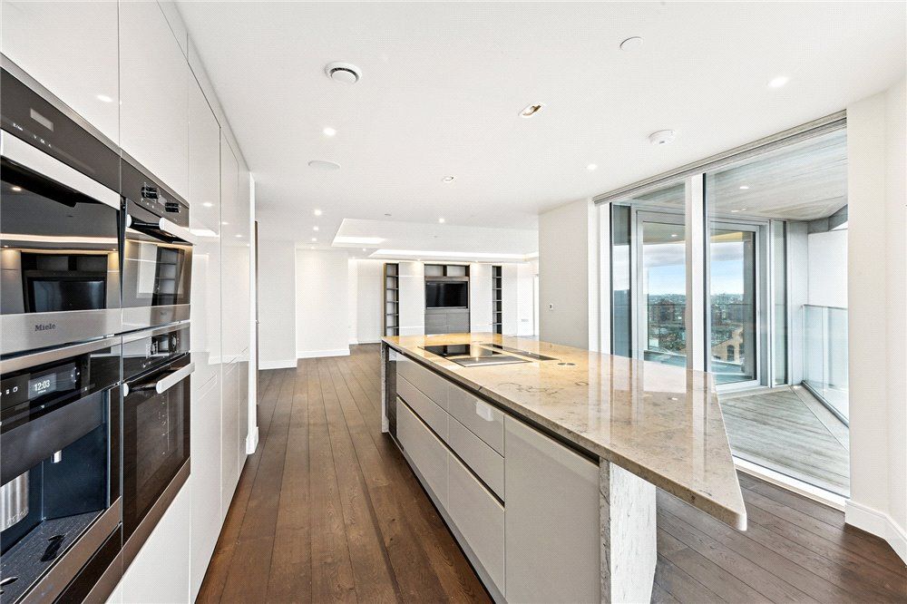 Property photo 3 of 12 Open Plan Kitchen