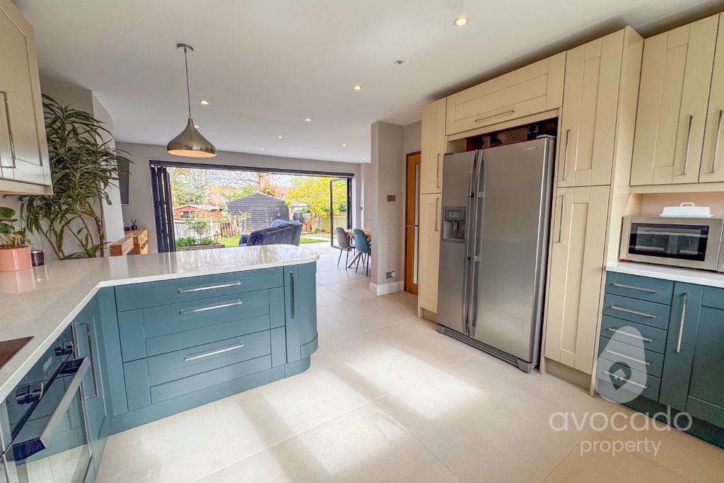 Property photo 3 of 21 4134236