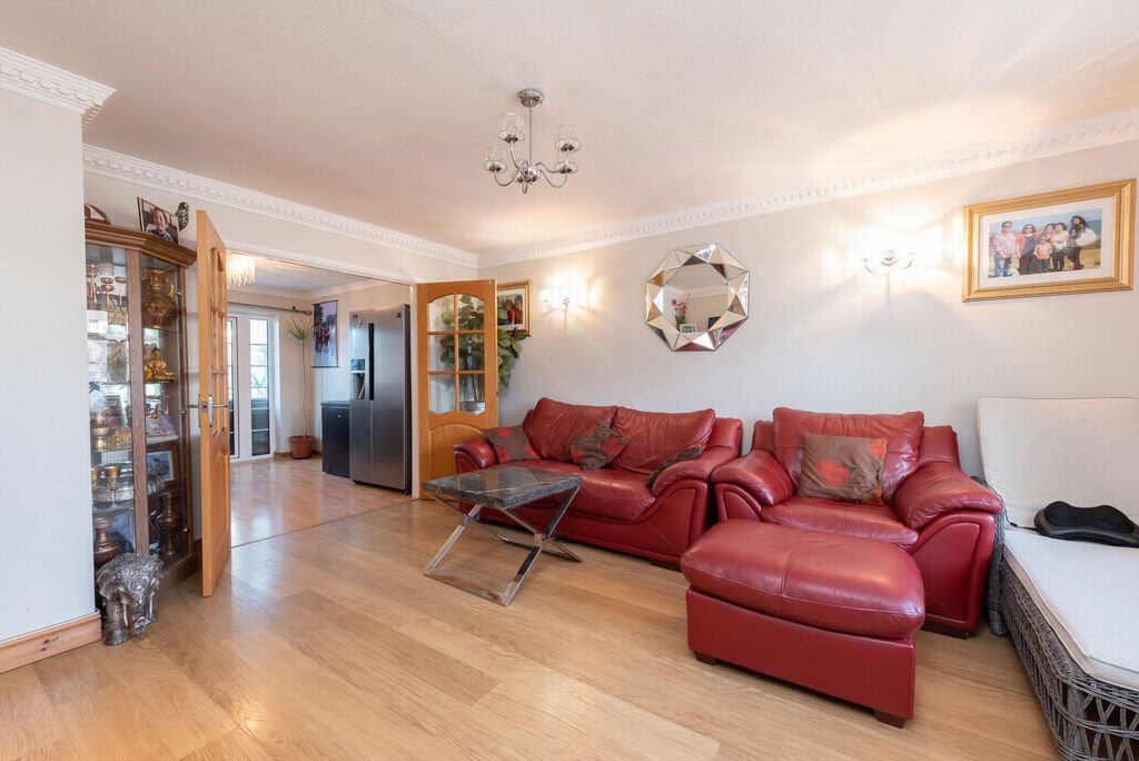 Property photo 3 of 13 Photo