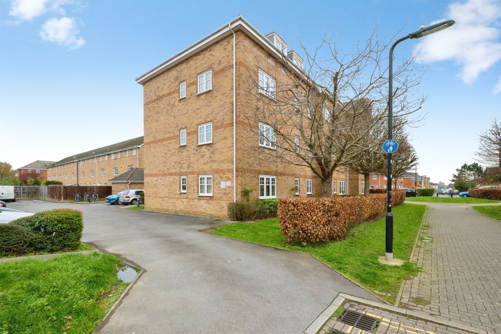 Property photo 1 of 12