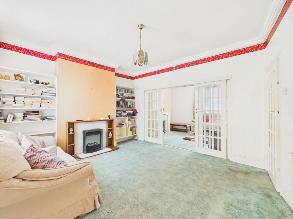 Property photo 2 of 12 5419984