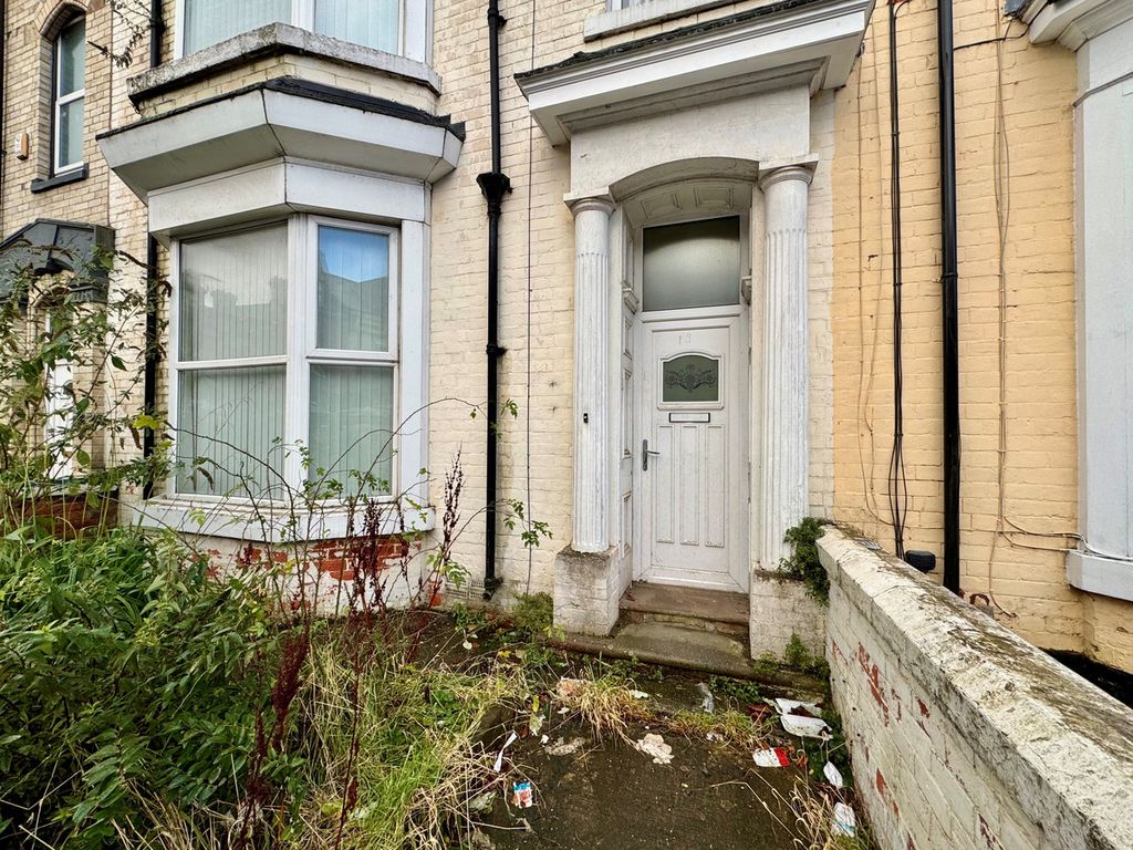 Property photo 2 of 3