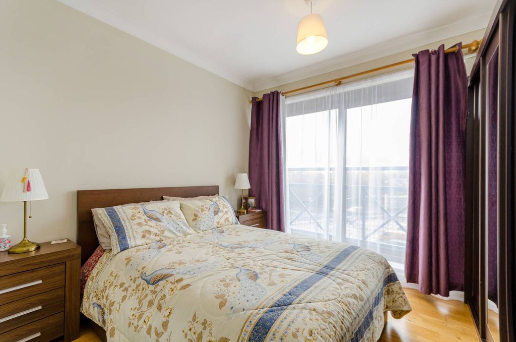 Property photo 3 of 7