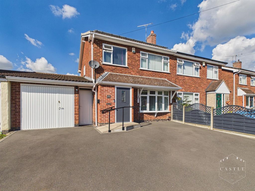 Property photo 1 of 24 Cam02833G0-Pr0891-Still026.Jpg