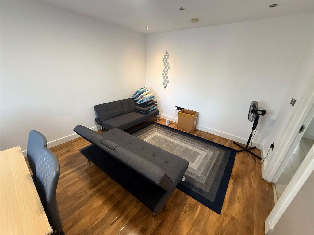 Property photo 2 of 14 Picture No. 03