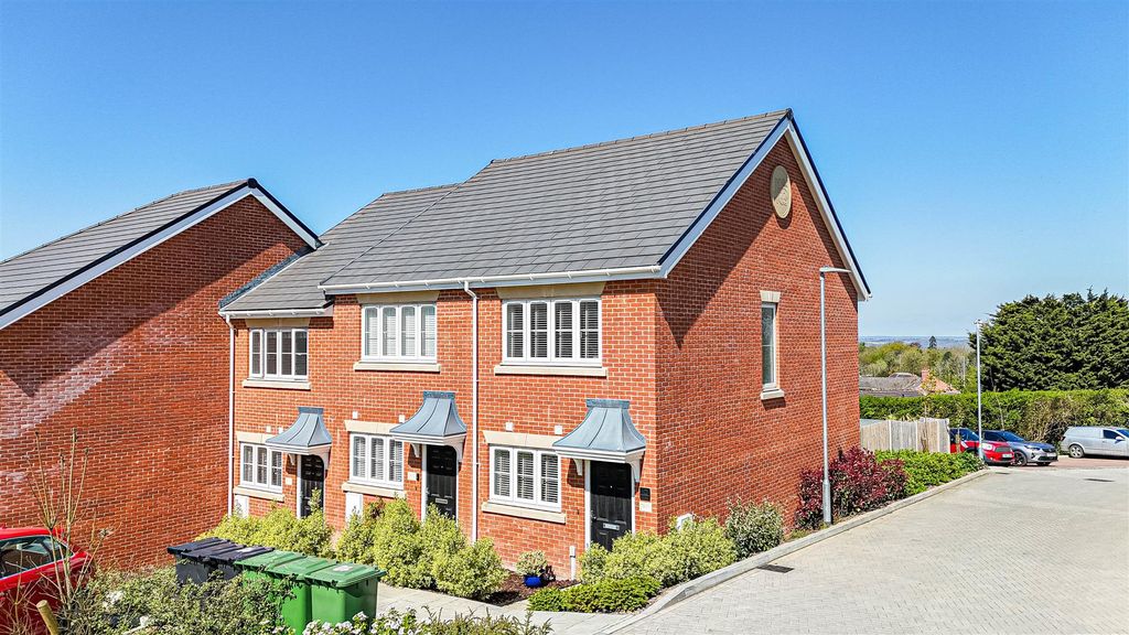 Property photo 1 of 35 Dji_20260422112256_0343_D.Jpg