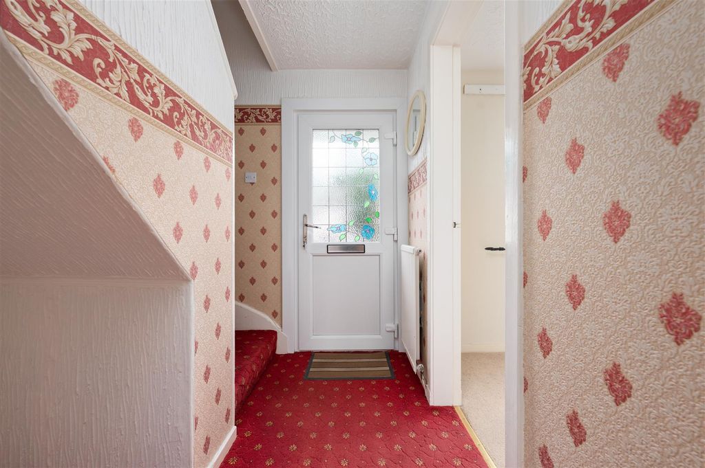Property photo 2 of 24 34Dunimarlestreet004.Jpg