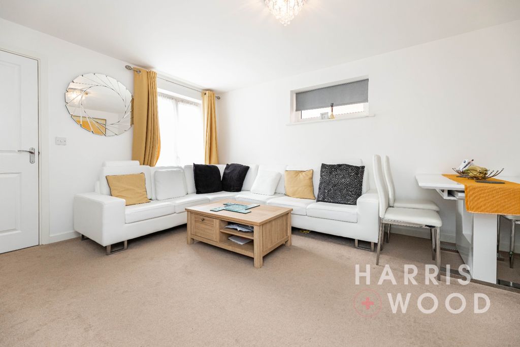 Property photo 2 of 25 4400061