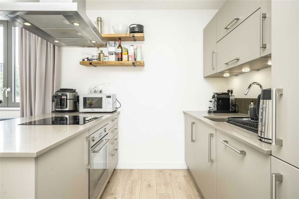 Property photo 3 of 6