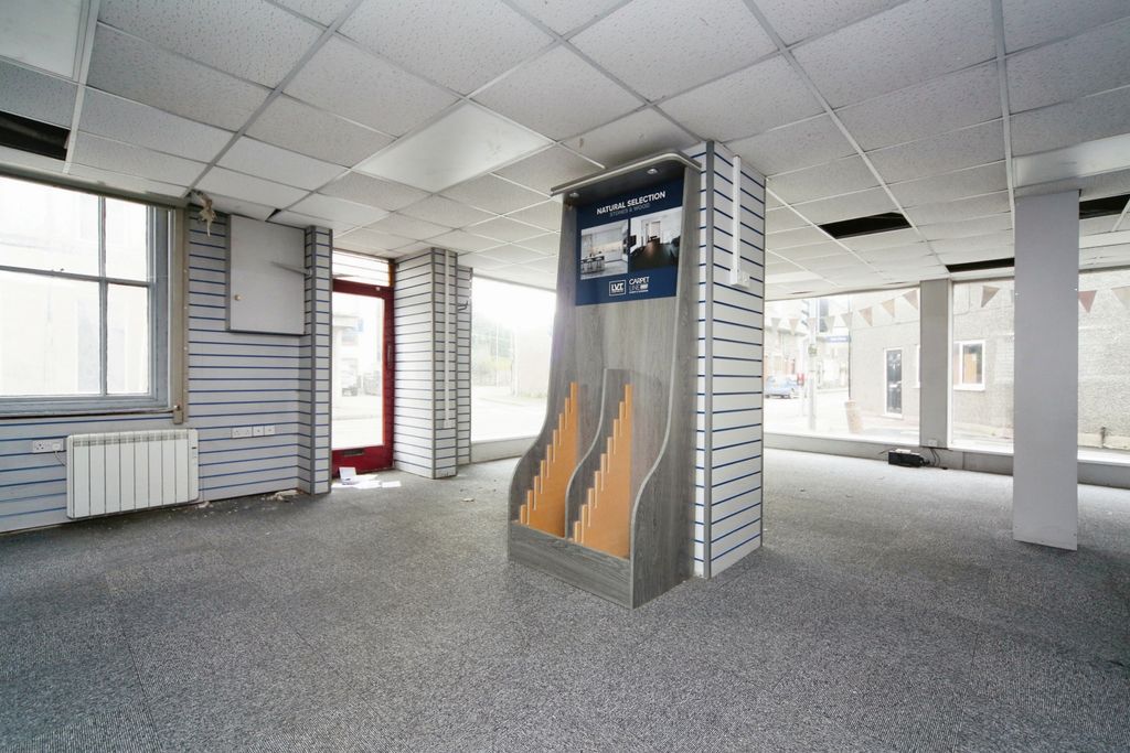 Property photo 2 of 17 Photography