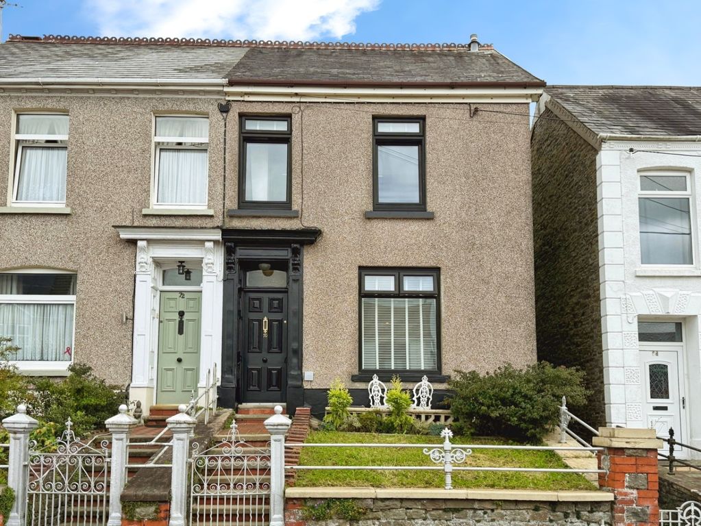 Property photo 1 of 33 4418260