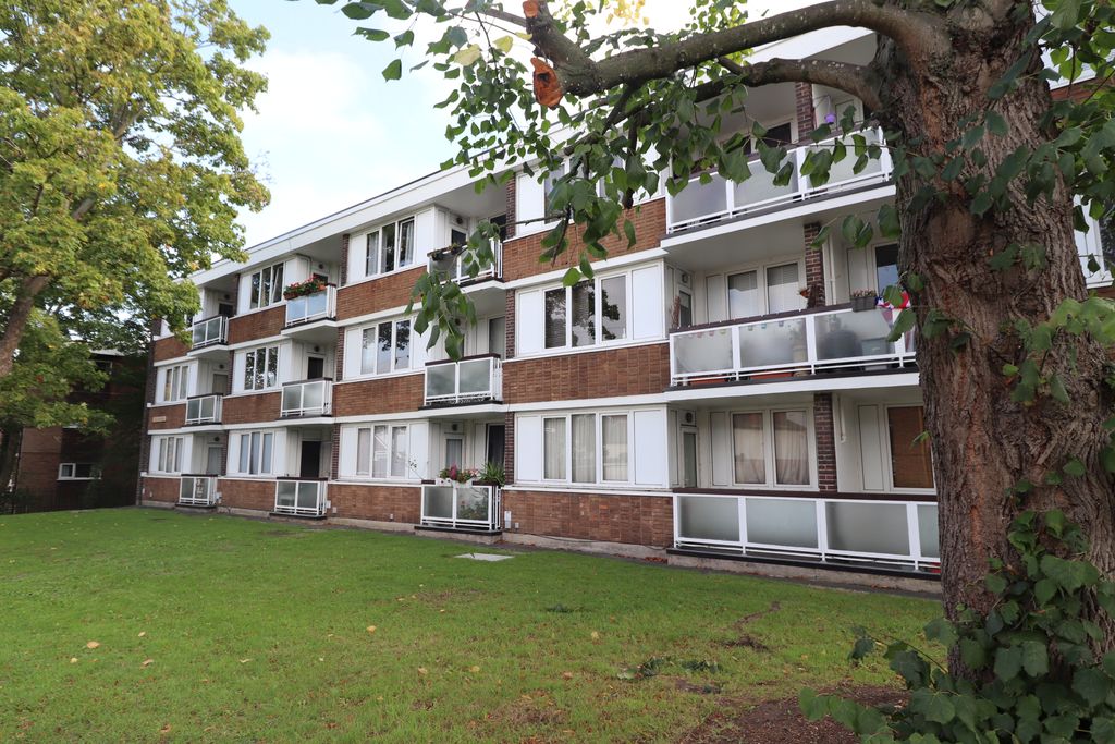 Property photo 1 of 3