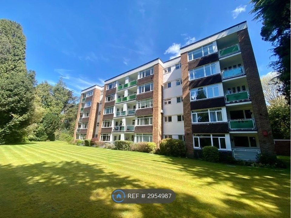 Property photo 1 of 17