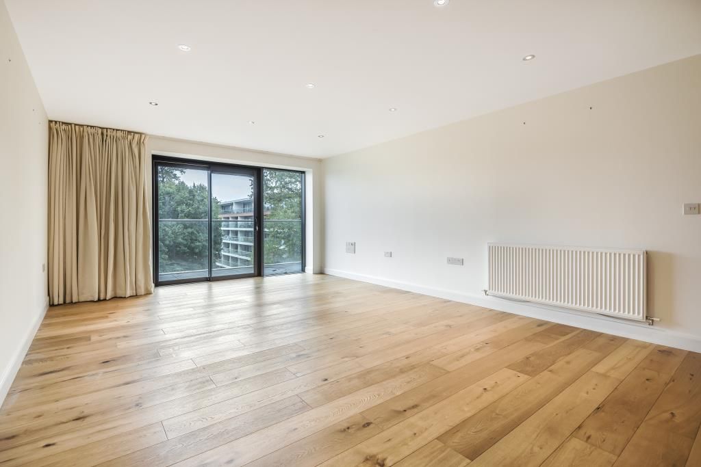 Property photo 2 of 10 Living Room