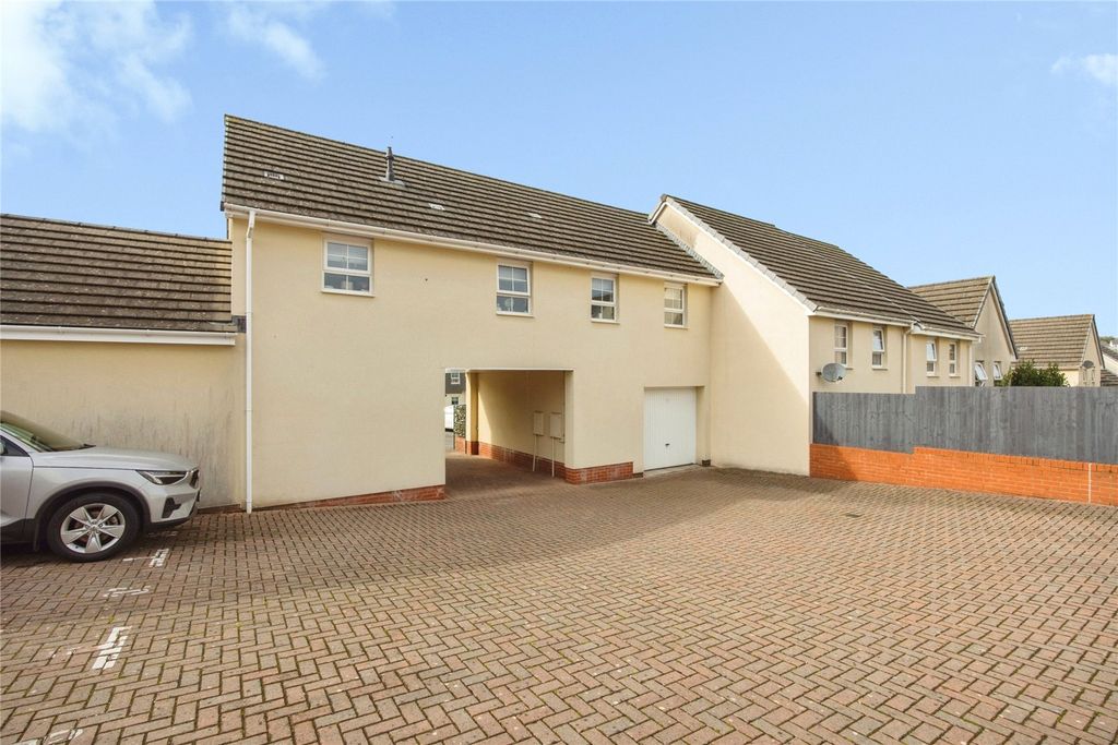 Property photo 3 of 14 Picture No. 06