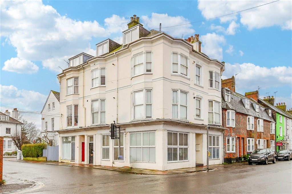 Property photo 1 of 7 Front