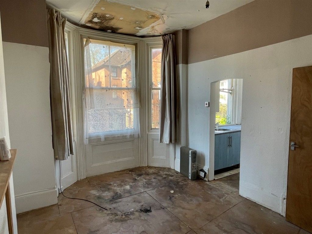 Property photo 3 of 7