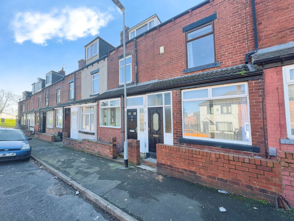 Property photo 1 of 17