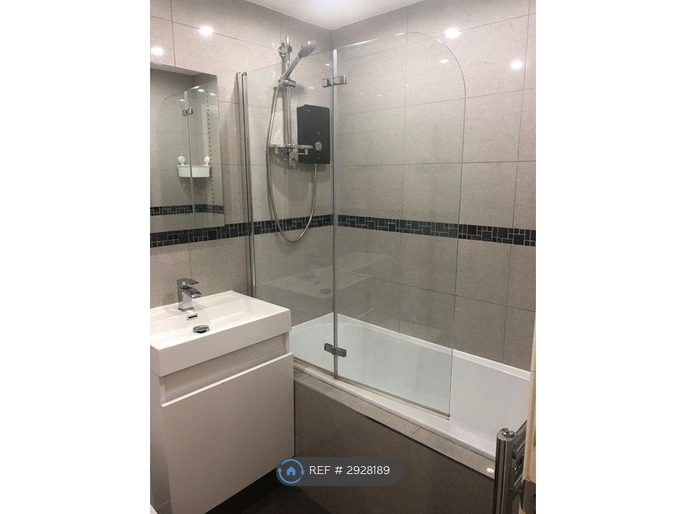Property photo 2 of 8 Family Bathroom