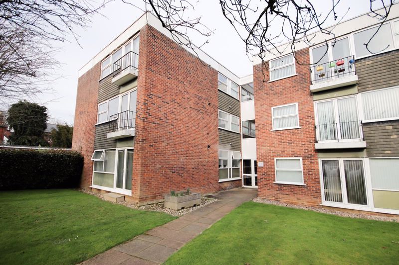 Property photo 1 of 9 Photo 8