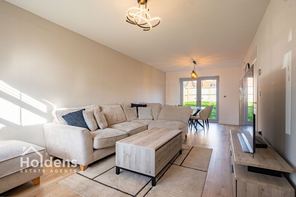 Property photo 3 of 20