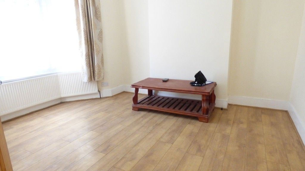 Property photo 3 of 14 Living Room 