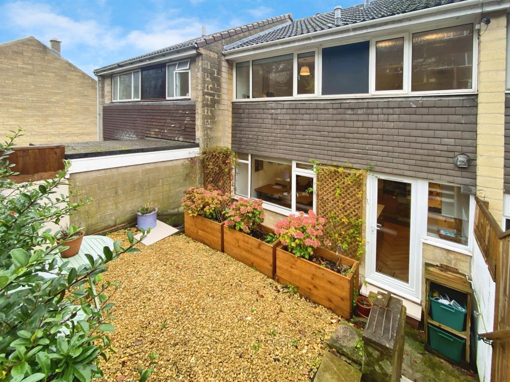 Property photo 3 of 17