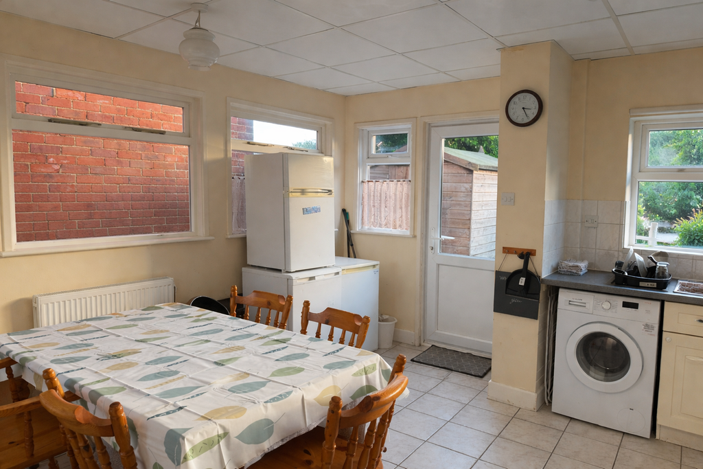 Property photo 3 of 13 0551E7d6-6229-4574-Bc10-328E109Ff8B1