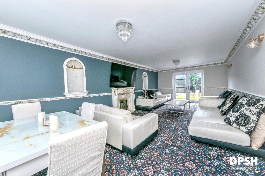 Property photo 2 of 46