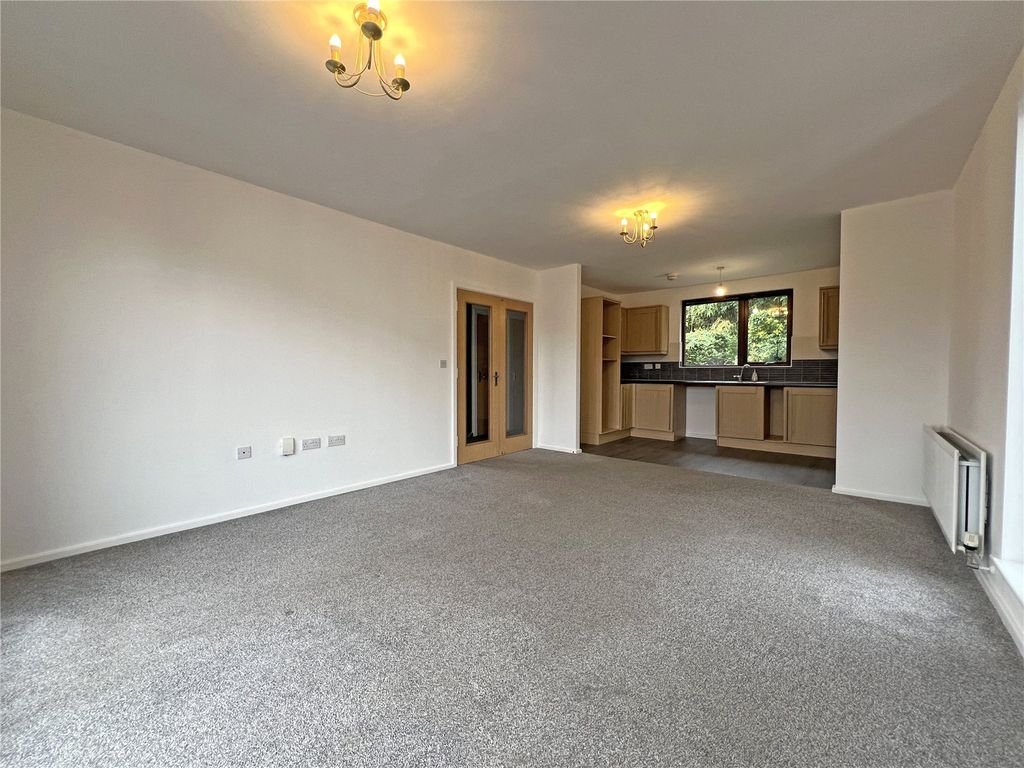 Property photo 3 of 17 Picture No. 14