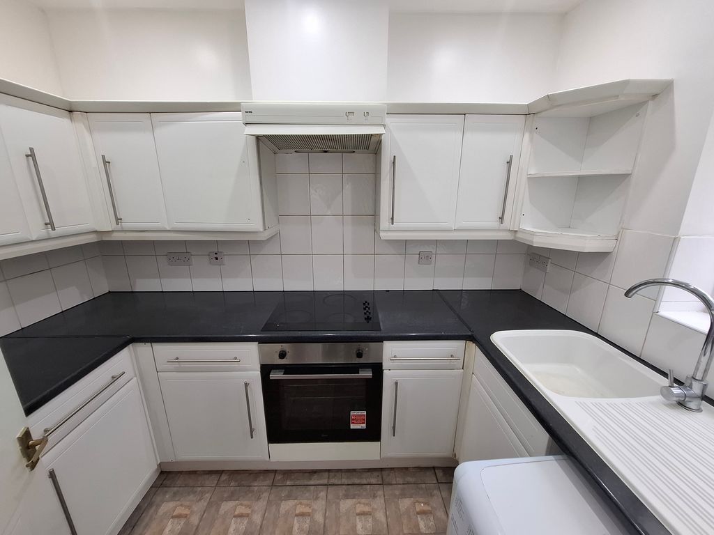 Property photo 3 of 6 Exterior