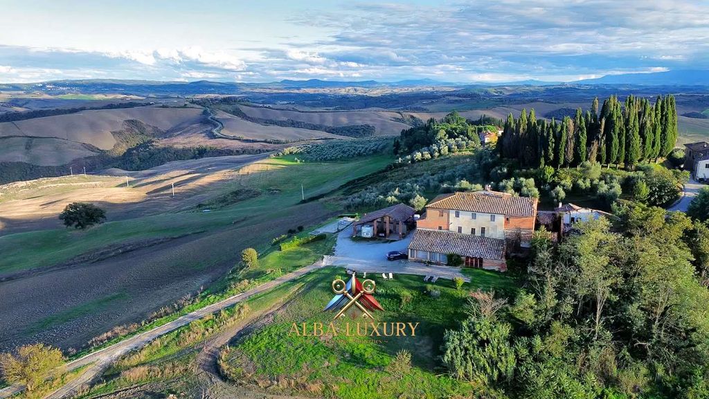 Property photo 2 of 27