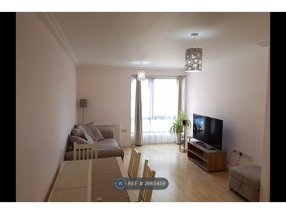 Property photo 2 of 11 Lounge