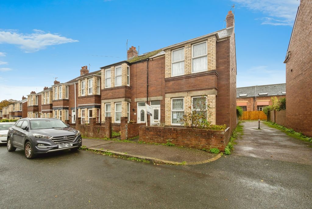 Property photo 1 of 17 Photo