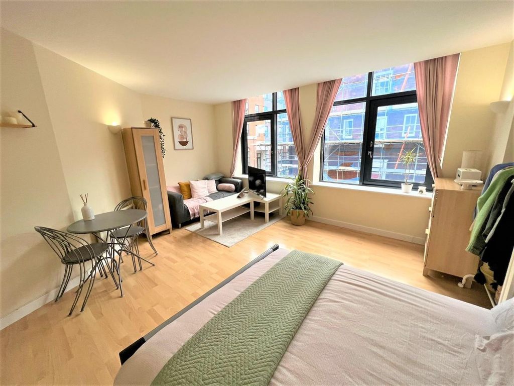 Property photo 1 of 9 Open Plan Living/Dining