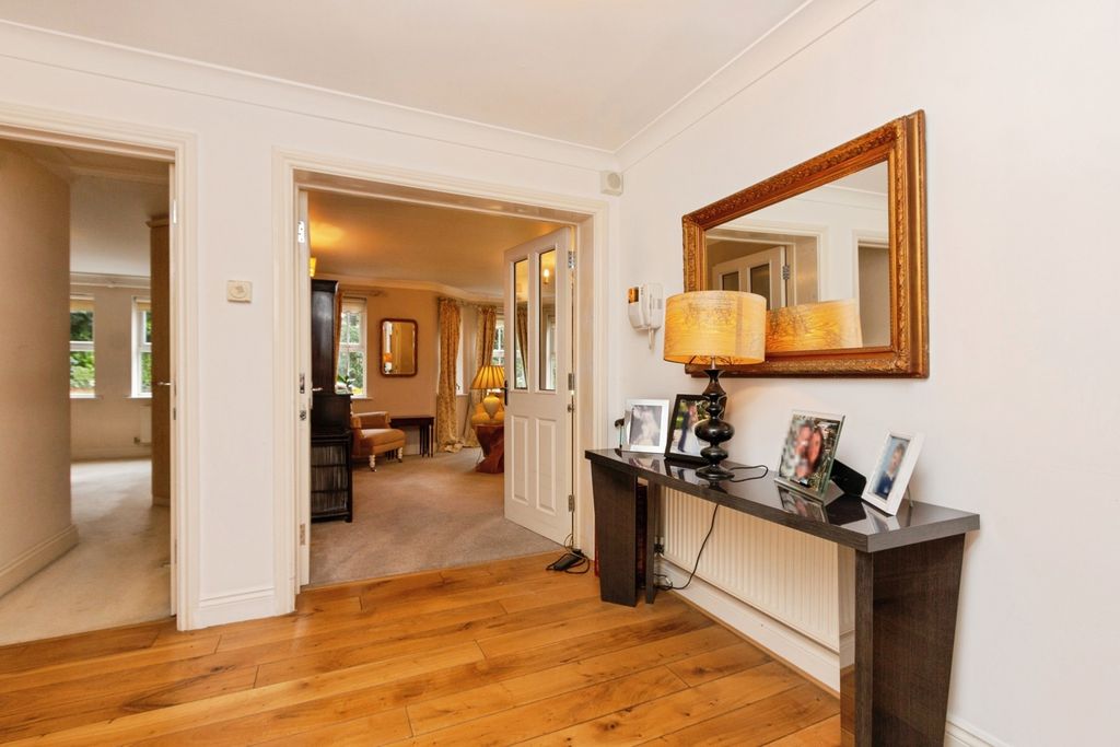 Property photo 3 of 20 Pbox-Img.Jpg